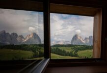 Create The Perfect View: Glazing Solutions That Add Value and Last for Years