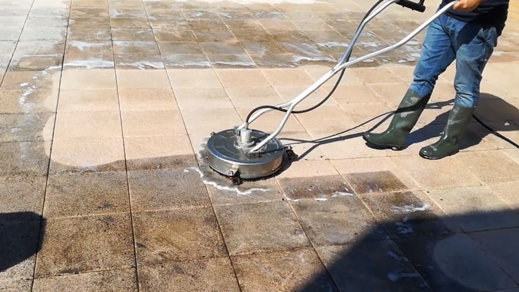 7 Key Factors to Consider Before Purchasing a Pressure Washer
