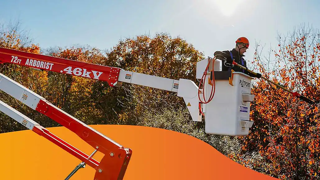 2026 Buyer’s Guide: Top-Rated Aerial Lifts for Arborist Work