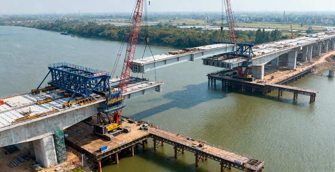 Scalable prefabrication for infrastructure projects and megaprojects