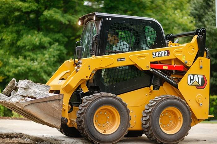 Image: 242D3 Skid Steer Loader Cat — Stowers Cat.