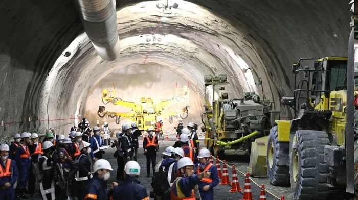 Japans maglev line halts construction as outbreak spreads