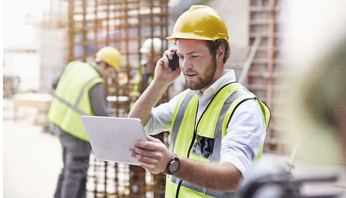 How Can SMS Reporting Benefit Your Construction Site?